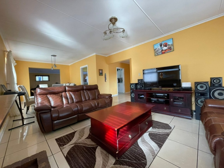 4 Bedroom Property for Sale in Haven Hills Eastern Cape